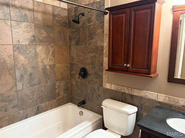 104 San Mateo Drive, Belleville, IL 62221