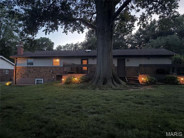 104 San Mateo Drive, Belleville, IL 62221