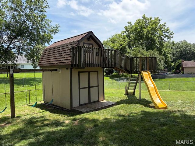104 San Mateo Drive, Belleville, IL 62221