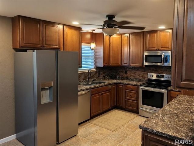 104 San Mateo Drive, Belleville, IL 62221