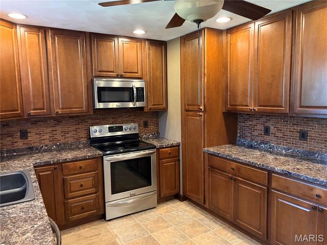 104 San Mateo Drive, Belleville, IL 62221