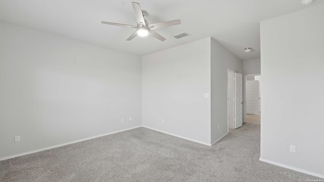 5502 Daniel Way, St Hedwig, TX 78152