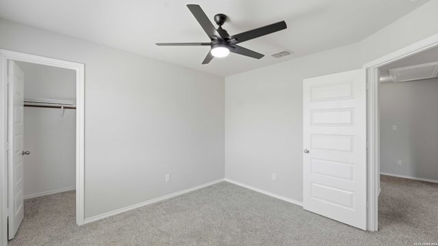 5502 Daniel Way, St Hedwig, TX 78152