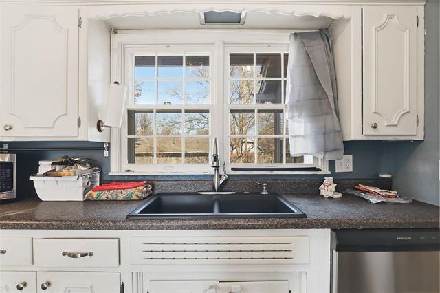 1917 Colebrook Drive, Oklahoma City, OK 73120