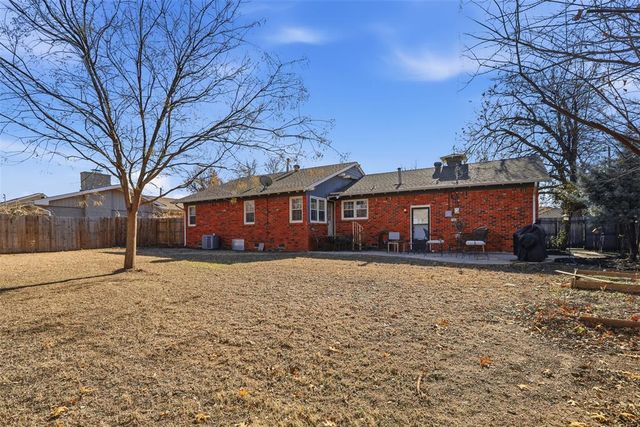 1917 Colebrook Drive, Oklahoma City, OK 73120