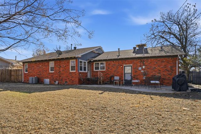 1917 Colebrook Drive, Oklahoma City, OK 73120