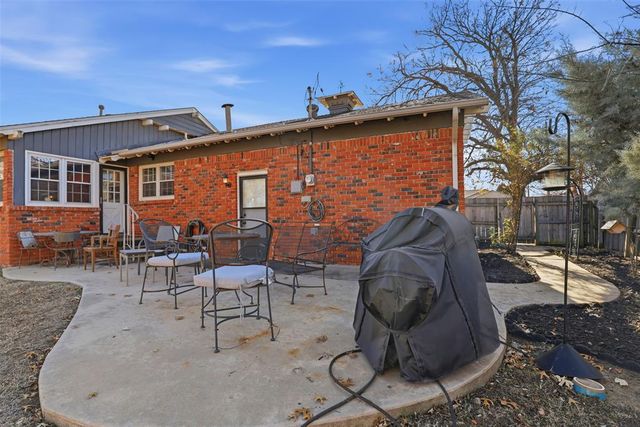 1917 Colebrook Drive, Oklahoma City, OK 73120