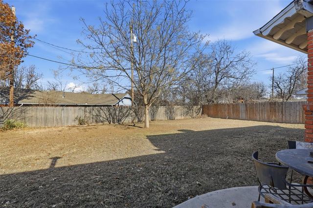 1917 Colebrook Drive, Oklahoma City, OK 73120