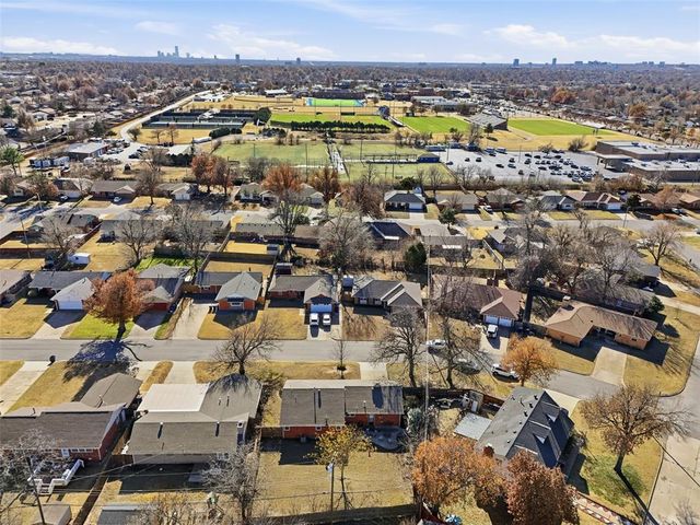 1917 Colebrook Drive, Oklahoma City, OK 73120