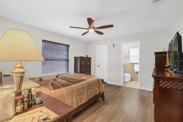 7702 LEGACY LANE, Orlando, FL 32818