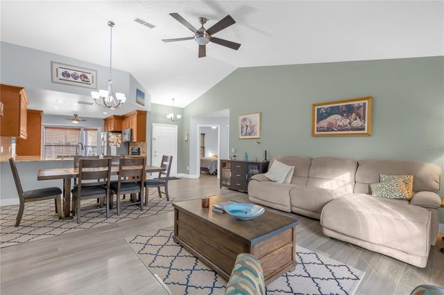 7702 LEGACY LANE, Orlando, FL 32818