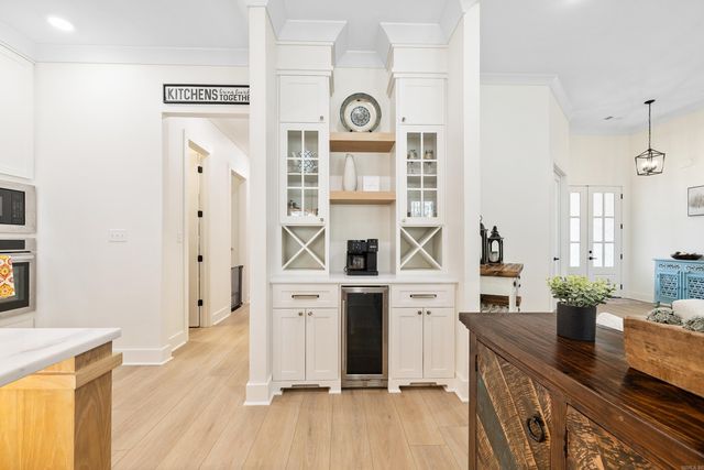 915 Valley Creek, North Little Rock, AR 72116