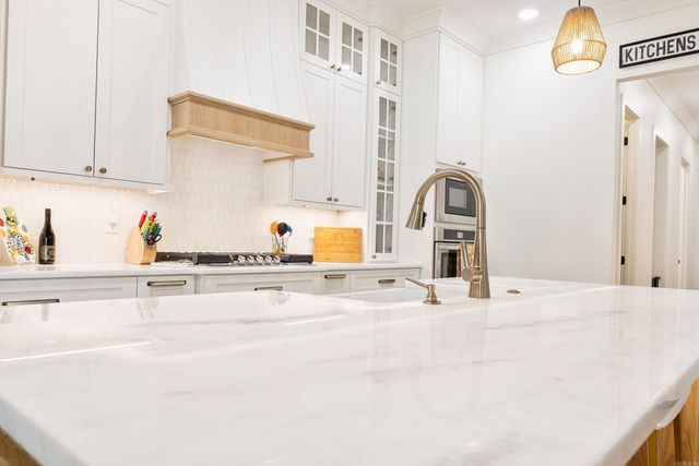 915 Valley Creek, North Little Rock, AR 72116