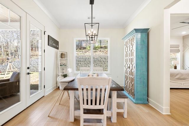 915 Valley Creek, North Little Rock, AR 72116