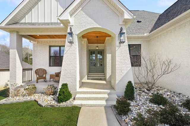 915 Valley Creek, North Little Rock, AR 72116