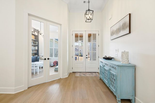 915 Valley Creek, North Little Rock, AR 72116