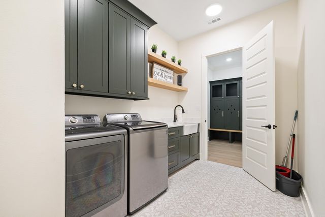 915 Valley Creek, North Little Rock, AR 72116