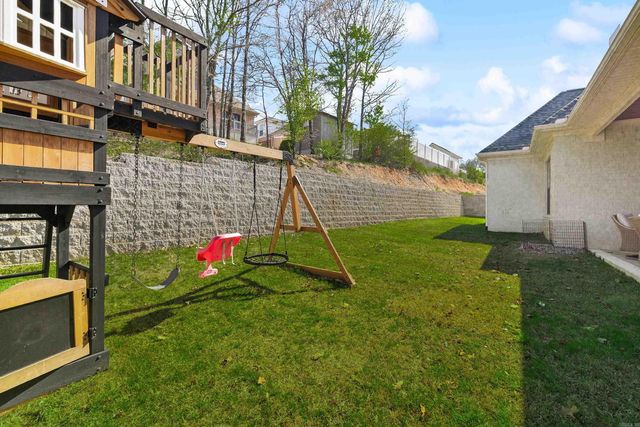 915 Valley Creek, North Little Rock, AR 72116