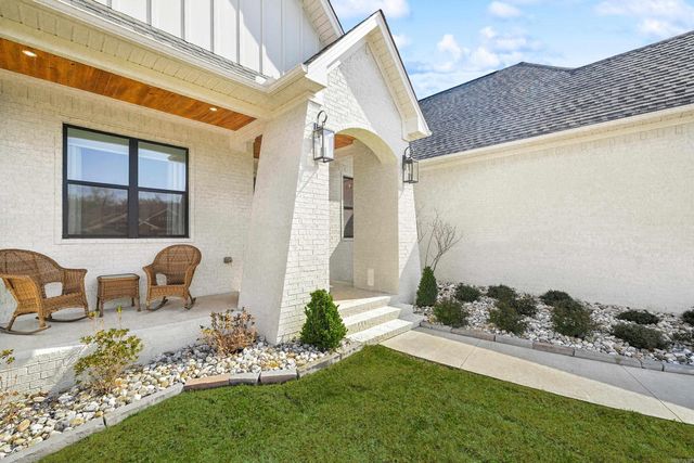 915 Valley Creek, North Little Rock, AR 72116