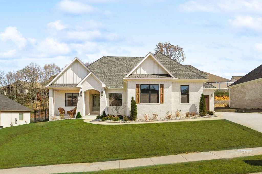 915 Valley Creek, North Little Rock, AR 72116