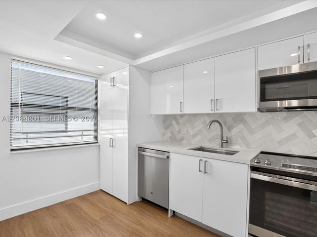 8201 Byron Ave 502, Miami Beach, FL 33141