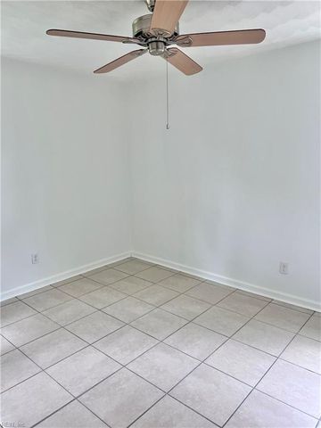 721 Fox Run Rd RD, Virginia Beach, VA 23452