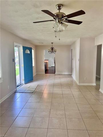 721 Fox Run Rd RD, Virginia Beach, VA 23452