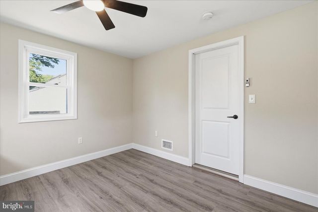 825 MARTIN RD, Essex, MD 21221