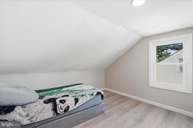825 MARTIN RD, Essex, MD 21221