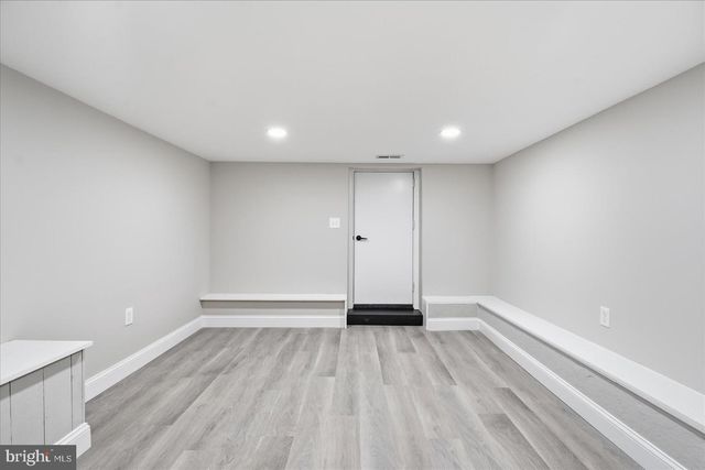 825 MARTIN RD, Essex, MD 21221