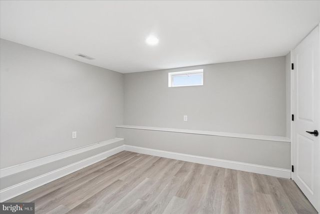 825 MARTIN RD, Essex, MD 21221