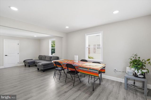 825 MARTIN RD, Essex, MD 21221