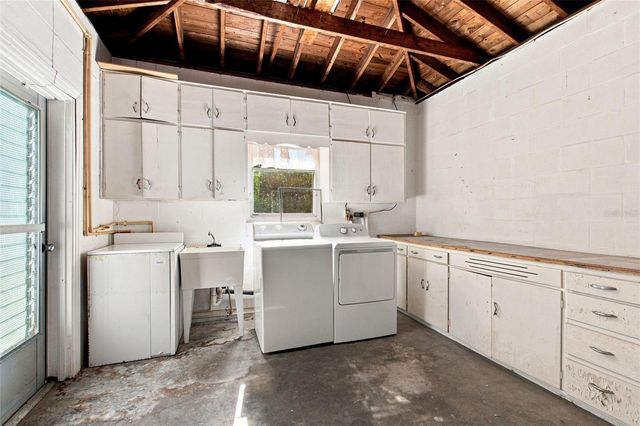 708 AVENUE E NE, Winter Haven, FL 33881