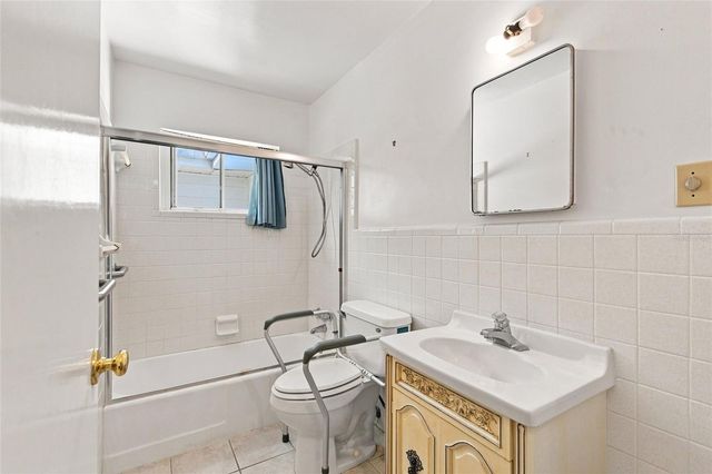708 AVENUE E NE, Winter Haven, FL 33881