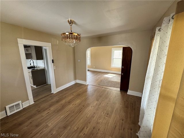 3059 W 111th Street, Cleveland, OH 44111