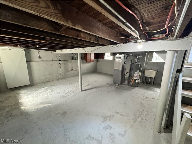 3059 W 111th Street, Cleveland, OH 44111