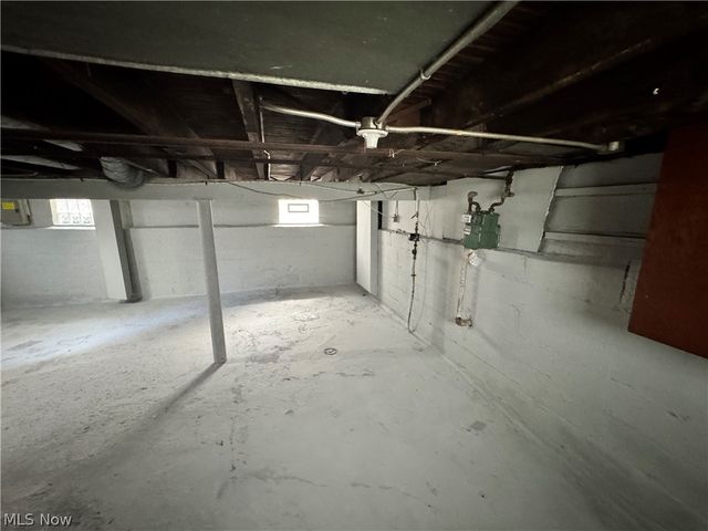 3059 W 111th Street, Cleveland, OH 44111