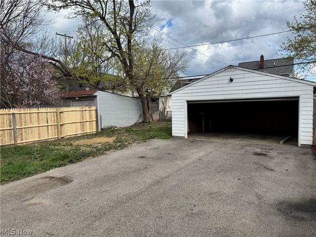 3059 W 111th Street, Cleveland, OH 44111