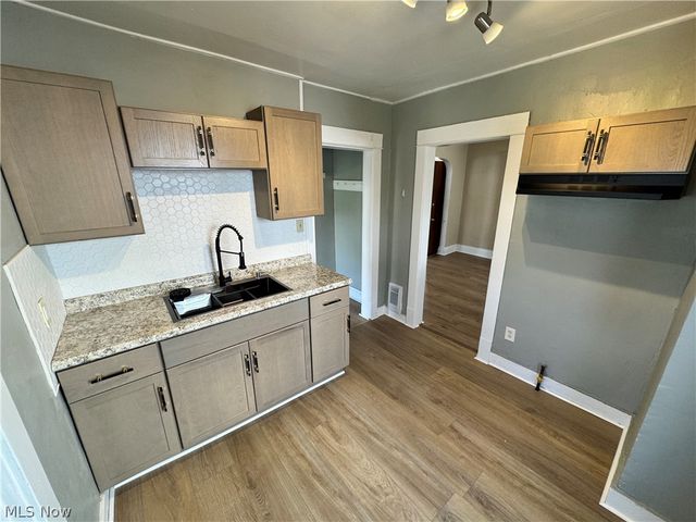 3059 W 111th Street, Cleveland, OH 44111