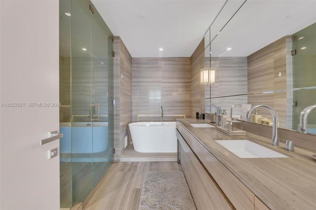 18975 Collins Avenue 2802, Sunny Isles Beach, FL 33160