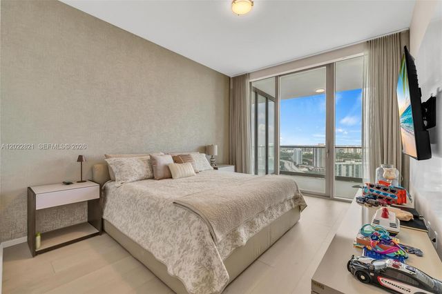 18975 Collins Avenue 2802, Sunny Isles Beach, FL 33160