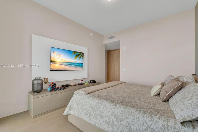 18975 Collins Avenue 2802, Sunny Isles Beach, FL 33160