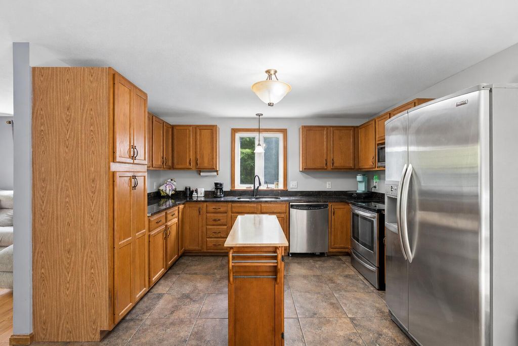 40 Kayla Drive, Arundel, ME 04046 — photo 3