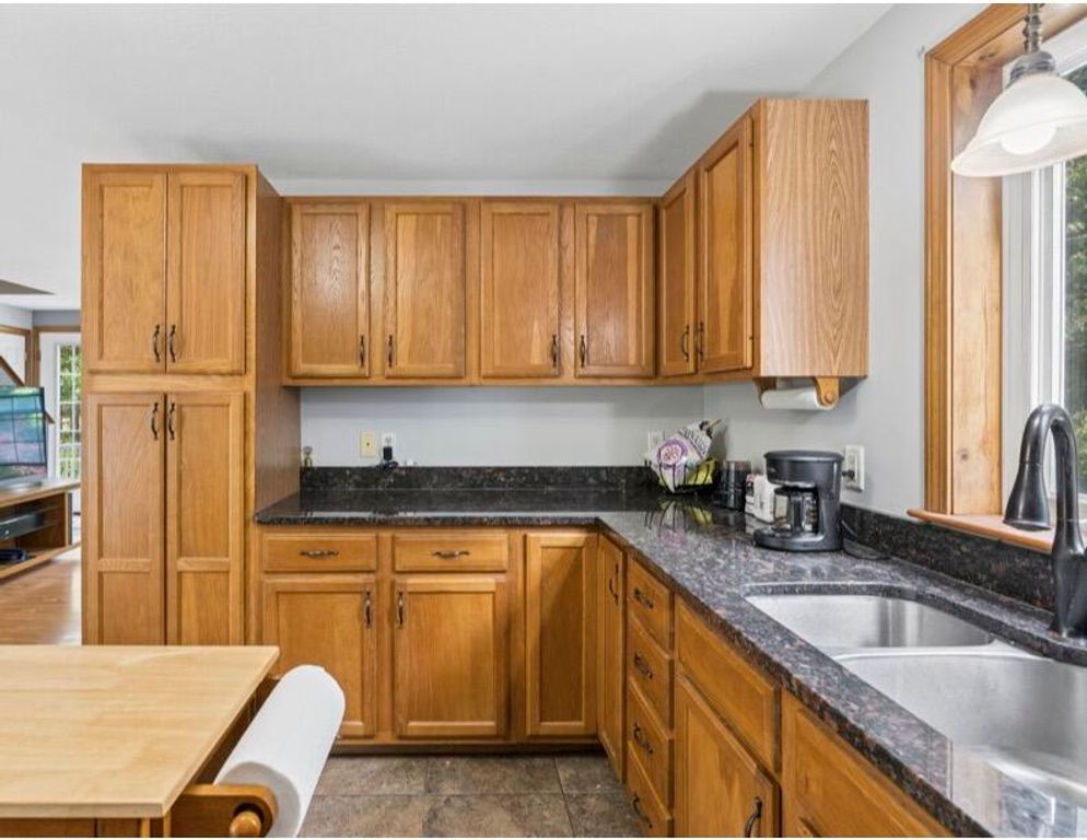 40 Kayla Drive, Arundel, ME 04046 — photo 4