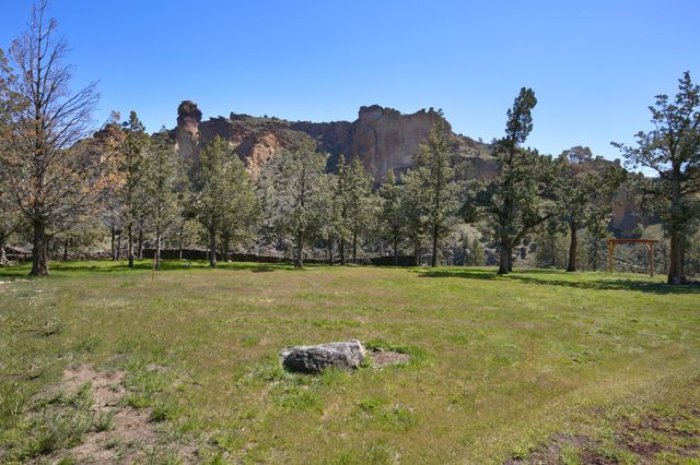 10300 NE Canyons Ranch Drive, Terrebonne, OR 97760