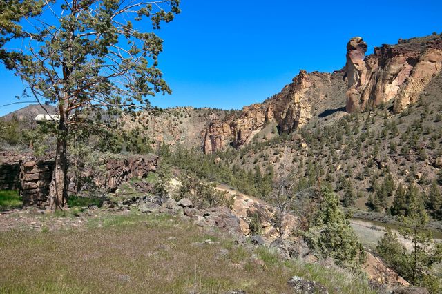 10300 NE Canyons Ranch Drive, Terrebonne, OR 97760