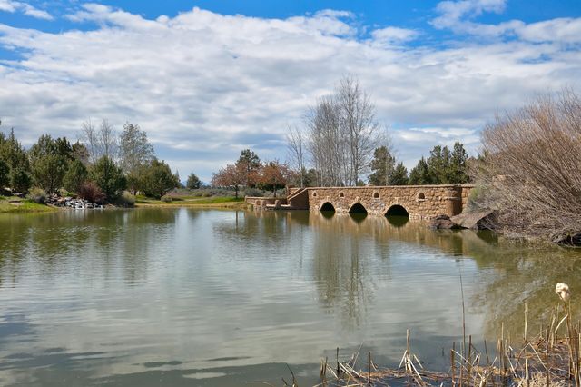 10300 NE Canyons Ranch Drive, Terrebonne, OR 97760