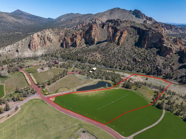 10300 NE Canyons Ranch Drive, Terrebonne, OR 97760