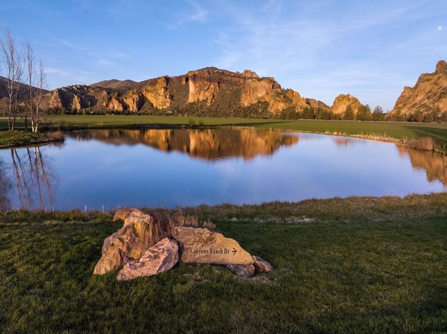 10300 NE Canyons Ranch Drive, Terrebonne, OR 97760