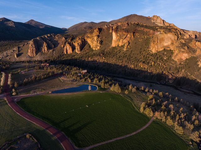 10300 NE Canyons Ranch Drive, Terrebonne, OR 97760